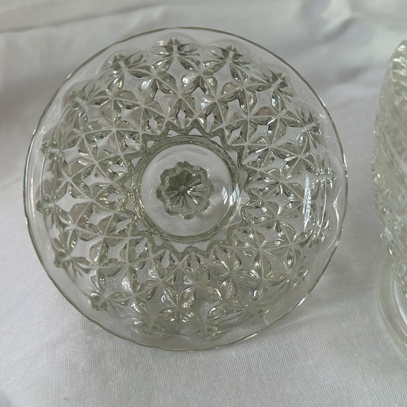 Vintage Wexford clear, glass sugar bowl with lid - Picture 3 of 4